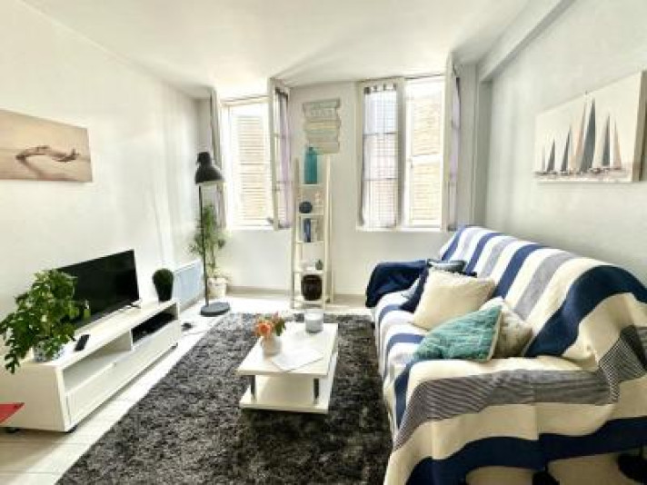 Voir la photo 1/8 du type apartment à La Rochelle