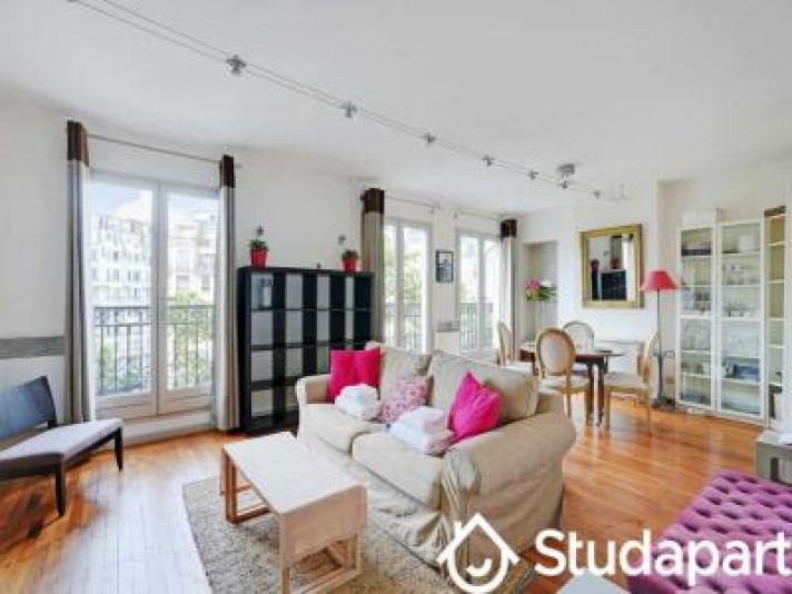 Voir la photo 1/8 du type apartment à Paris 17e Arrondissement
