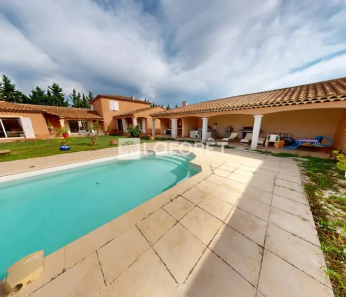 Voir la photo 1/7 du type house à Berre-l'Étang