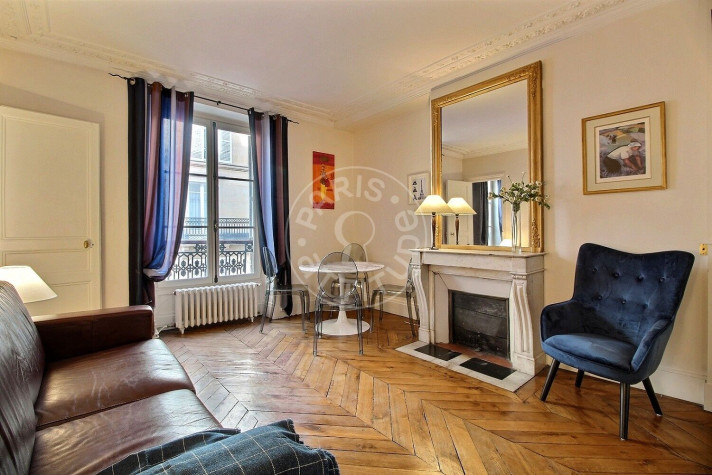Voir la photo 1/5 du type apartment à Paris