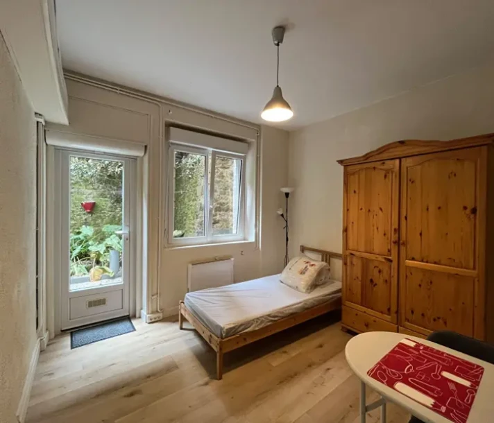 Voir la photo 1/4 du type studio à Saint-Brieuc