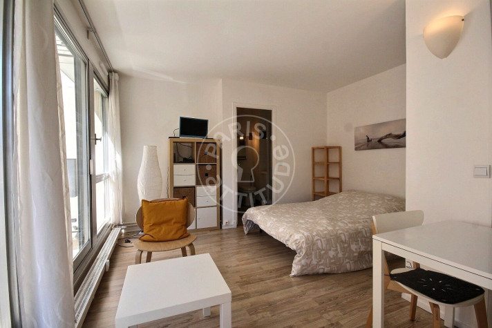 Voir la photo 1/5 du type studio à Paris