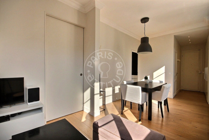 Voir la photo 1/5 du type apartment à Paris