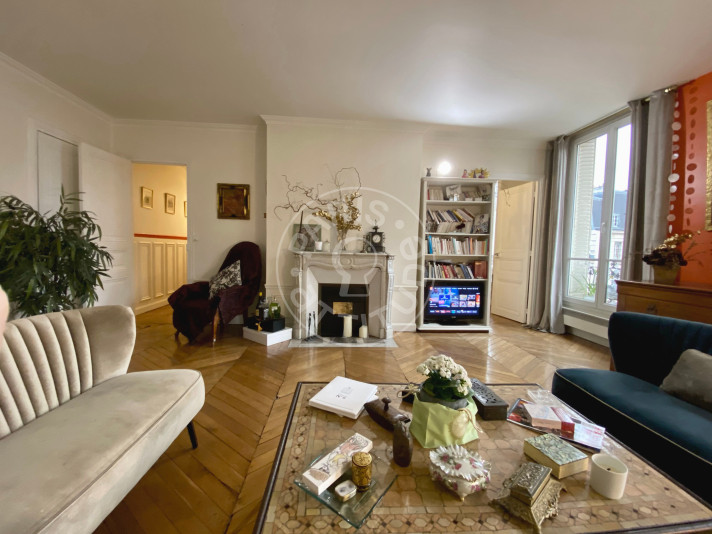 Voir la photo 1/5 du type apartment à Paris