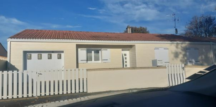 Voir la photo 1/6 du type house à La Ferrière