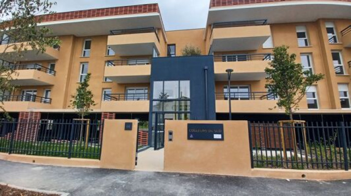 Voir la photo 1/9 du type apartment à Arles