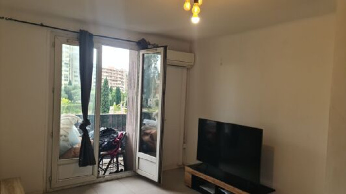 Voir la photo 1/8 du type apartment à Toulon
