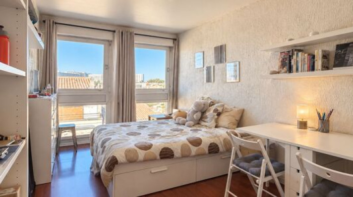 Voir la photo 1/3 du type apartment à Bordeaux
