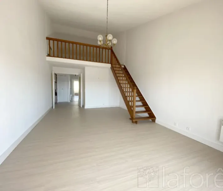 Voir la photo 1/17 du type apartment à Fréjus