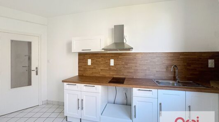 Voir la photo 1/8 du type apartment à Montluçon