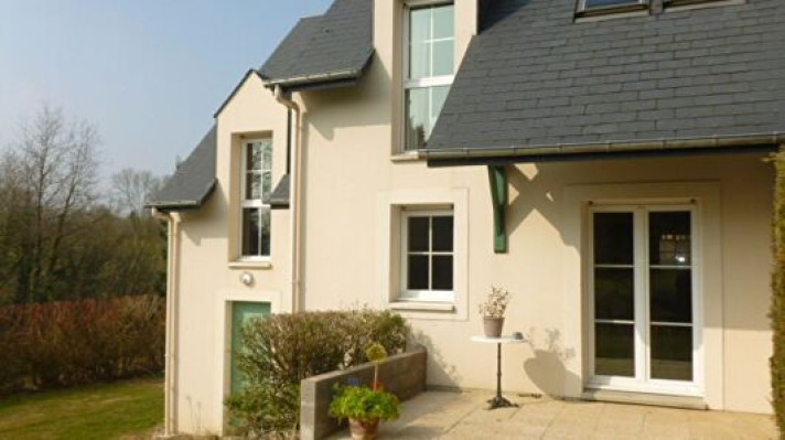 Voir la photo 1/12 du type house à Reux