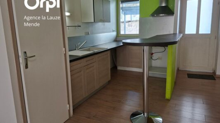 Voir la photo 1/9 du type apartment à Mende