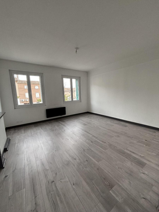 Voir la photo 1/8 du type apartment à Le Pouzin