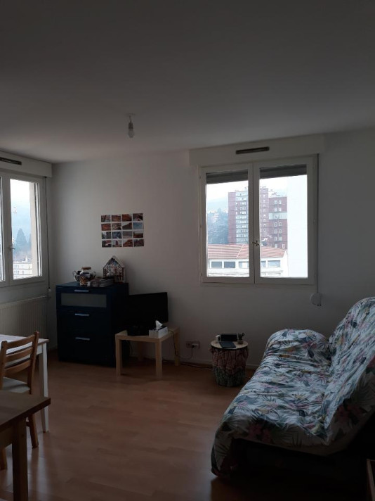Voir la photo 1/6 du type apartment à Saint-Étienne