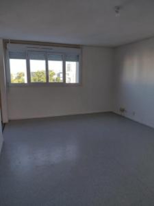 Voir la photo 1/19 du type apartment à Moulins