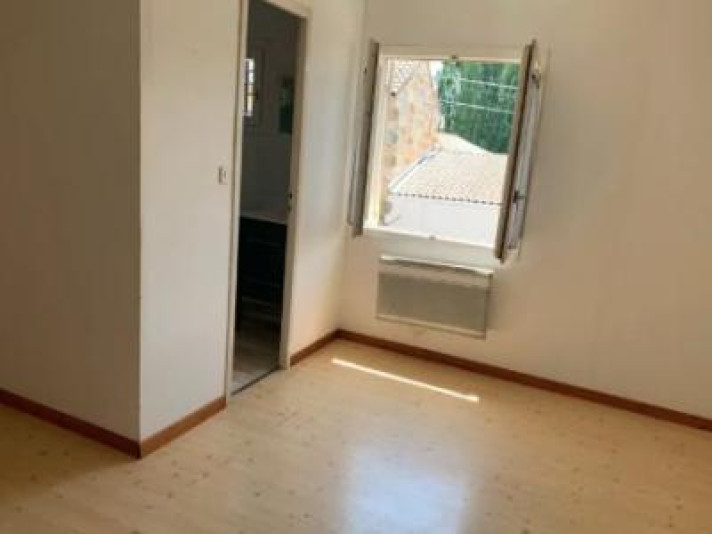 Voir la photo 1/19 du type house à Saint-Denis-de-Pile