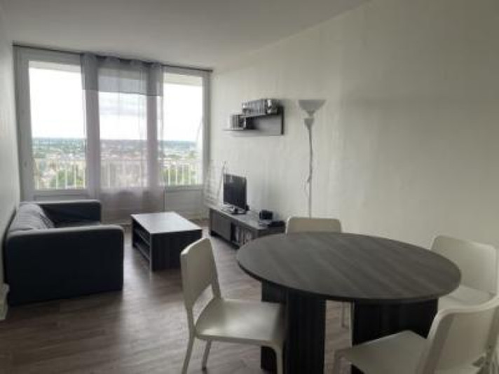 Voir la photo 1/8 du type apartment à Orléans
