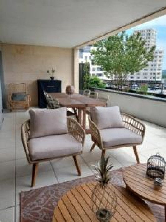 Voir la photo 1/32 du type apartment à Bordeaux