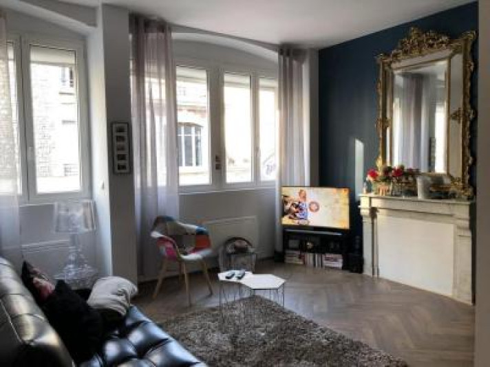 Voir la photo 1/19 du type apartment à Besançon