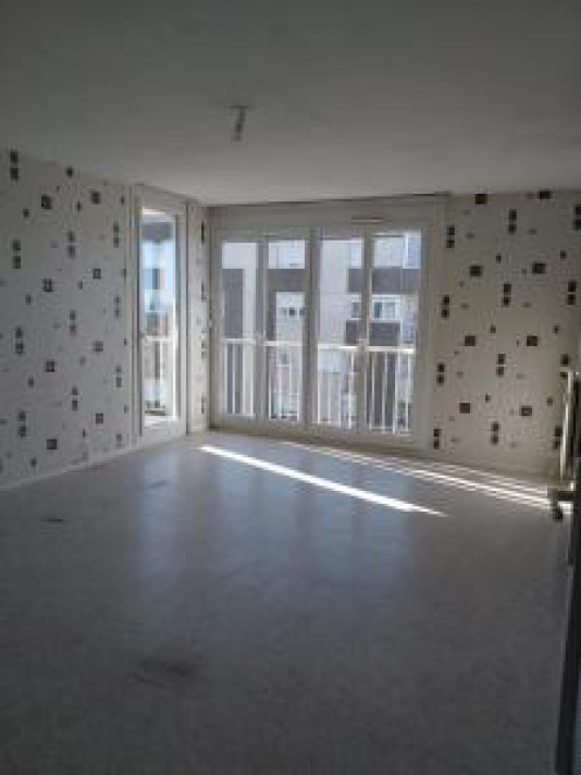 Voir la photo 1/18 du type apartment à Moulins