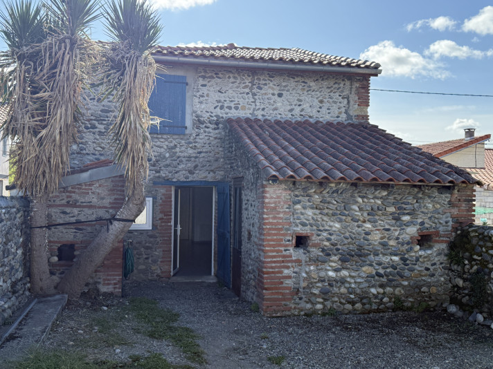 Voir la photo 1/10 du type house à Cazères