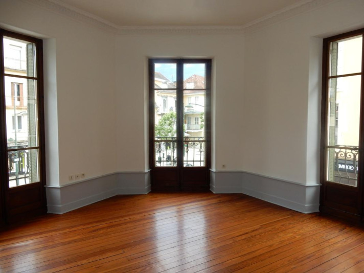 Voir la photo 1/7 du type apartment à Aix-les-Bains