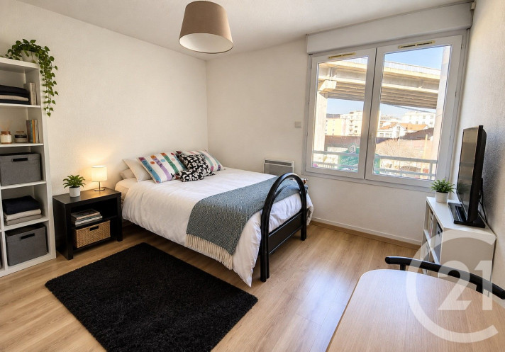 Voir la photo 1/2 du type apartment à Clermont-Ferrand