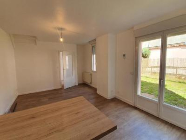 Voir la photo 1/6 du type house à Roanne