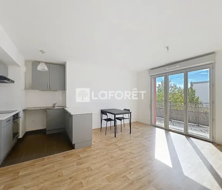 Voir la photo 1/8 du type apartment à Vert-Saint-Denis