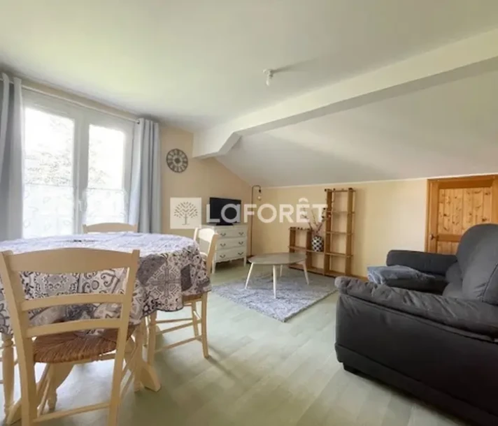 Appartement à Cléry