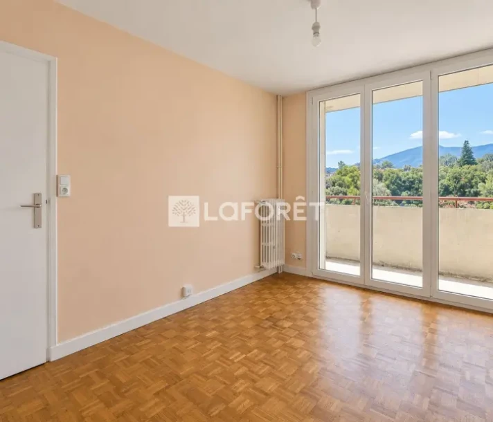 Studio à Chambéry
