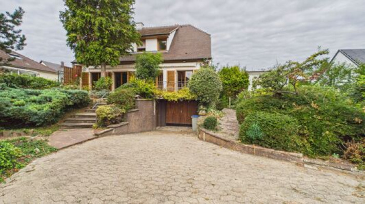 Voir la photo 1/24 du type house à Lipsheim