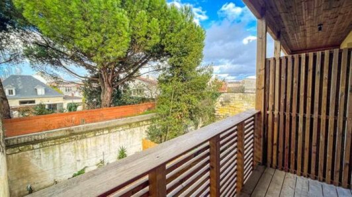 Voir la photo 1/5 du type apartment à Bordeaux