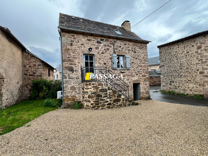 Voir la photo 1/8 du type house à Druelle Balsac