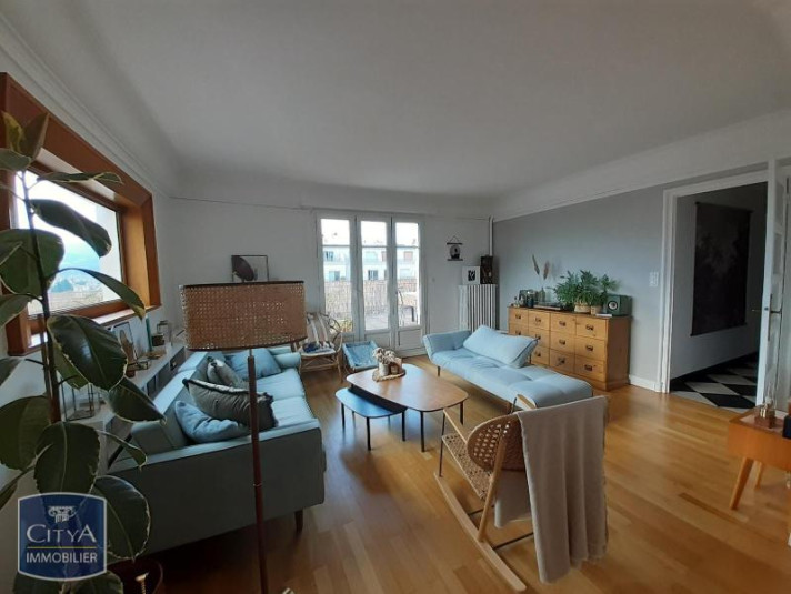 Voir la photo 1/10 du type apartment à Grenoble