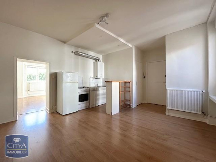 Voir la photo 1/8 du type apartment à Nantes