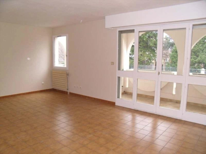 Voir la photo 1/7 du type apartment à Valence