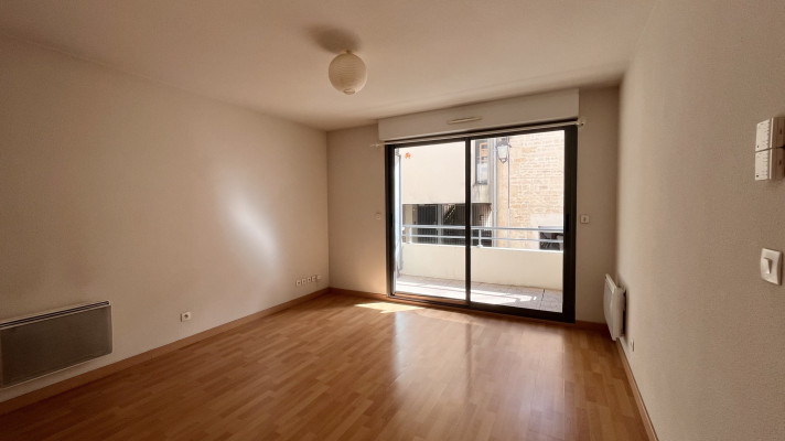 Voir la photo 1/7 du type apartment à Niort