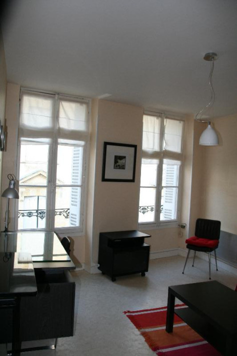 Voir la photo 1/4 du type apartment à Bordeaux