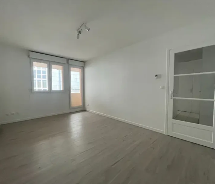 Voir la photo 1/6 du type apartment à Chartres
