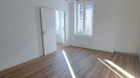 Appartement à Subligny