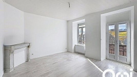 Appartement à Neuvéglise-sur-Truyère