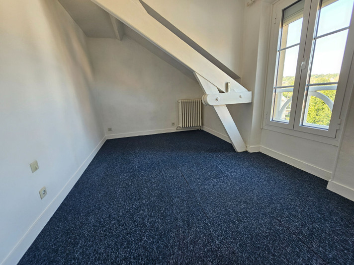 Voir la photo 1/6 du type studio à Andrésy