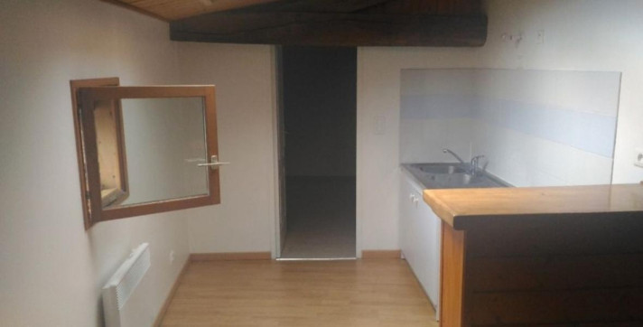 Voir la photo 1/3 du type apartment à Bagas
