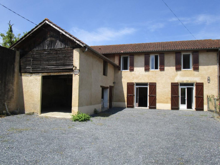 Voir la photo 1/10 du type house à Galiax