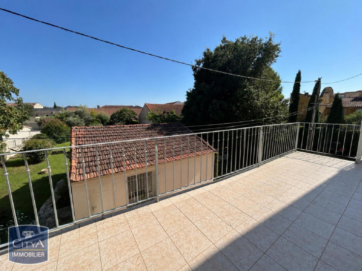 Voir la photo 1/6 du type apartment à Carpentras