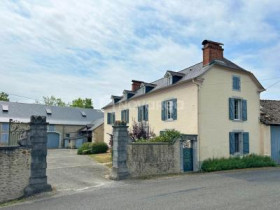 Maison à Andoins