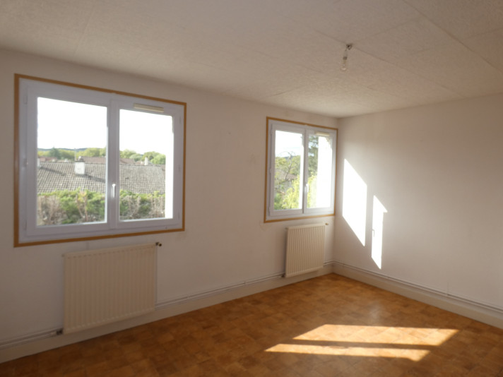 Voir la photo 1/10 du type apartment à Beaune