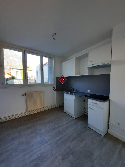 Voir la photo 1/9 du type apartment à Grenoble