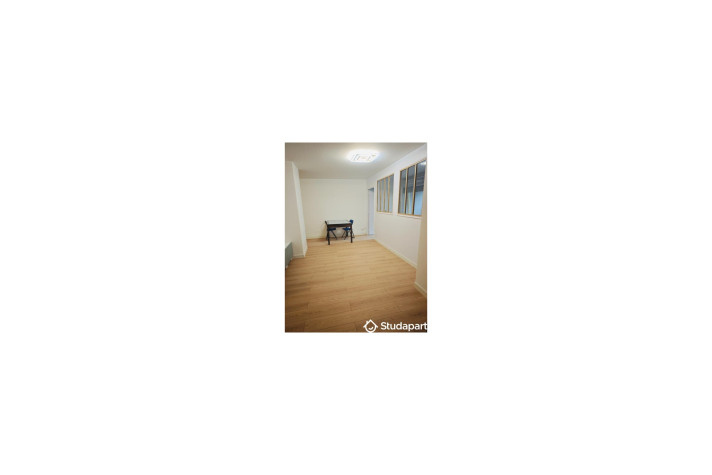 Voir la photo 1/7 du type room à Villeurbanne
